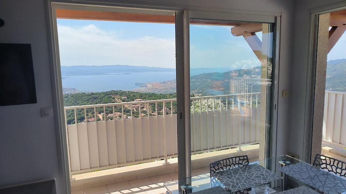 Gites Sassone, Vue Panoramique Sur Ajaccio Et La Mer アラタ エクステリア 写真
